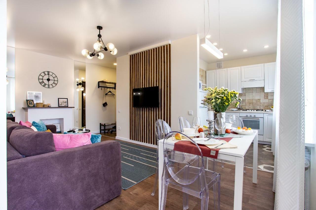 New 2 Bedrooms Apartment In The City Center! نيكولايف المظهر الخارجي الصورة